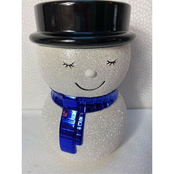 Bath and Body Works Glittery Snowman 3-Wick Candle Holder - Picture 2 of 6